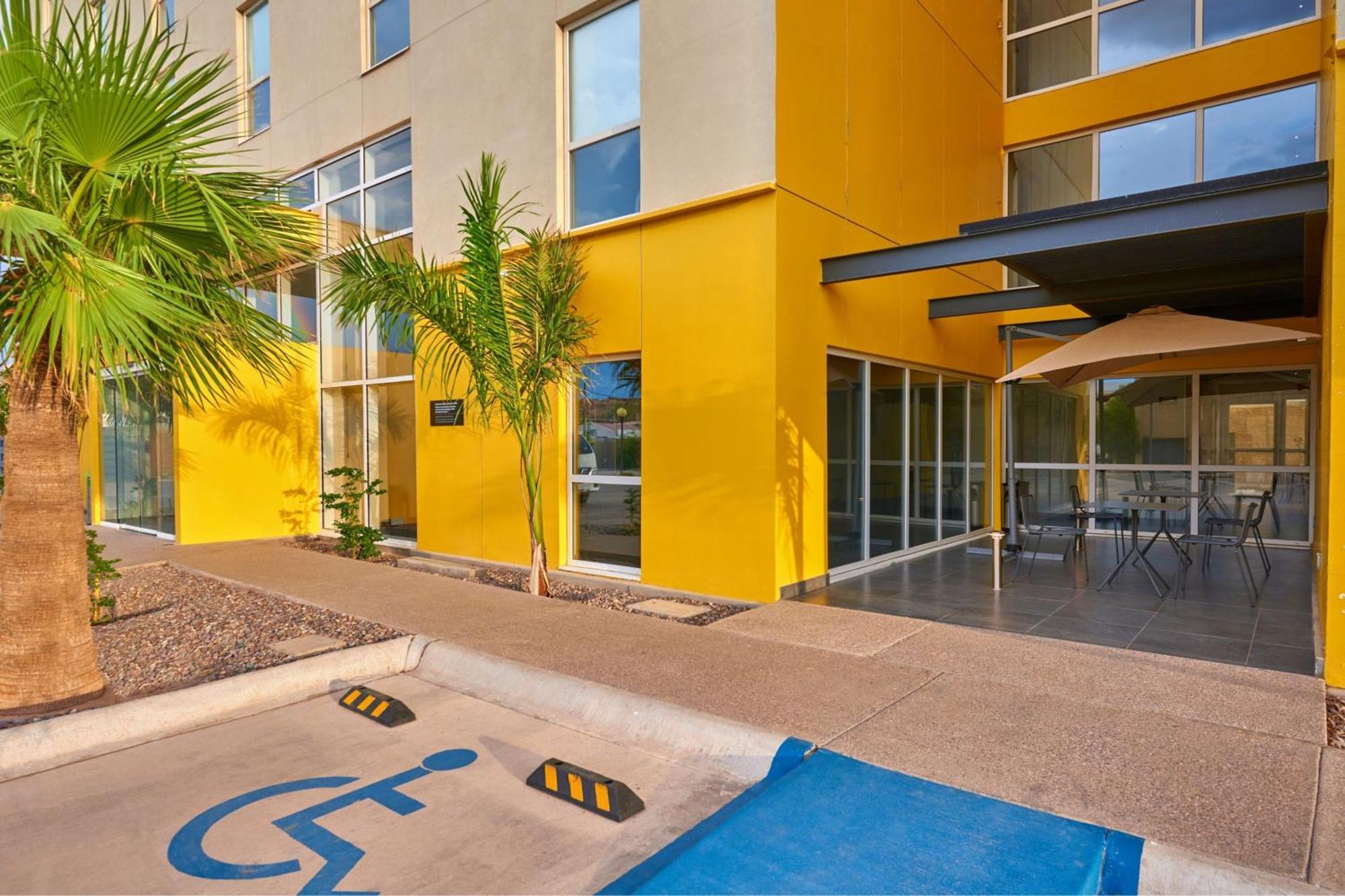 City Express By Marriott Comitan Exterior foto