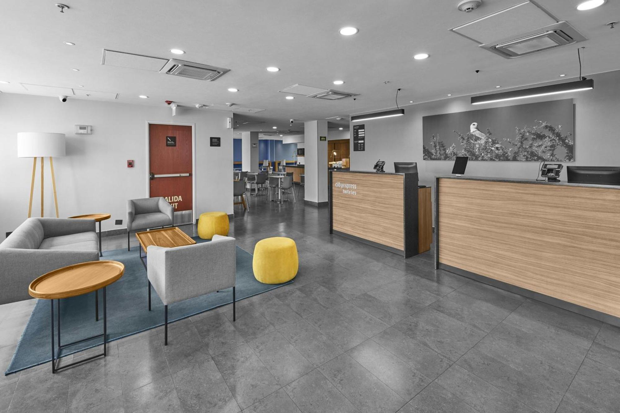 City Express By Marriott Comitan Exterior foto